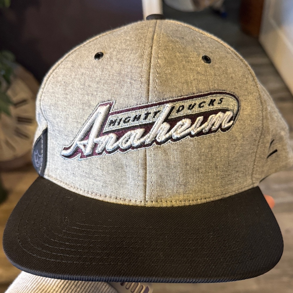 Anaheim Ducks gray hat